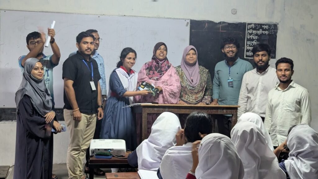 শতাধিক শিক্ষার্থীর অংশগ্রহণে কুবি সায়েন্স ক্লাবের 'কুইজ প্রতিযোগিতা'