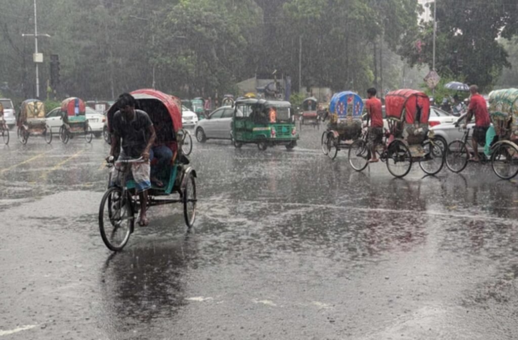 ঈদের দিন ৩ বিভাগে বজ্রসহ বৃষ্টির সম্ভাবনা, তাপমাত্রা বাড়তে পারে